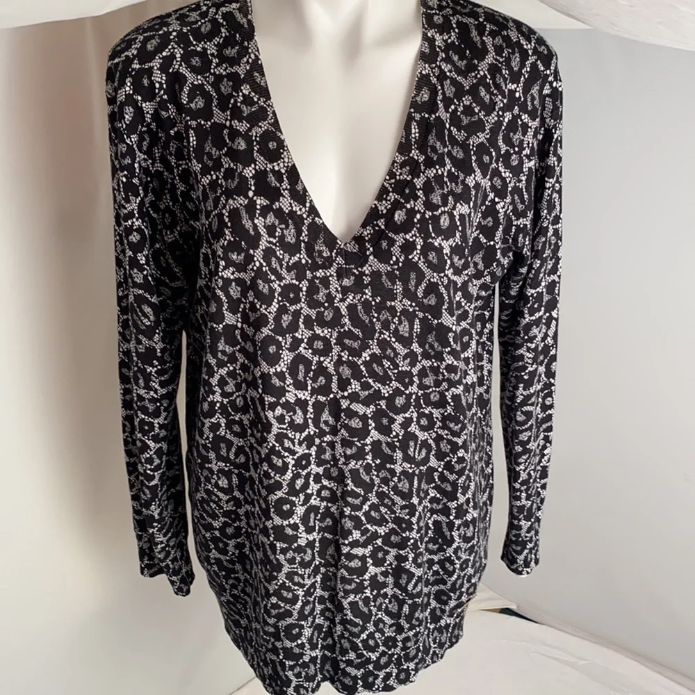 MICHAEL Michael Kors leopard print v-neck sweater